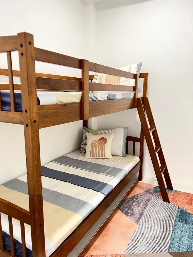 Rayyan Condominium @ Metrocity Square Кучинг Экстерьер фото