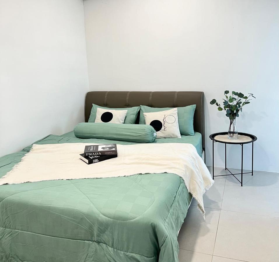 Rayyan Condominium @ Metrocity Square Кучинг Экстерьер фото