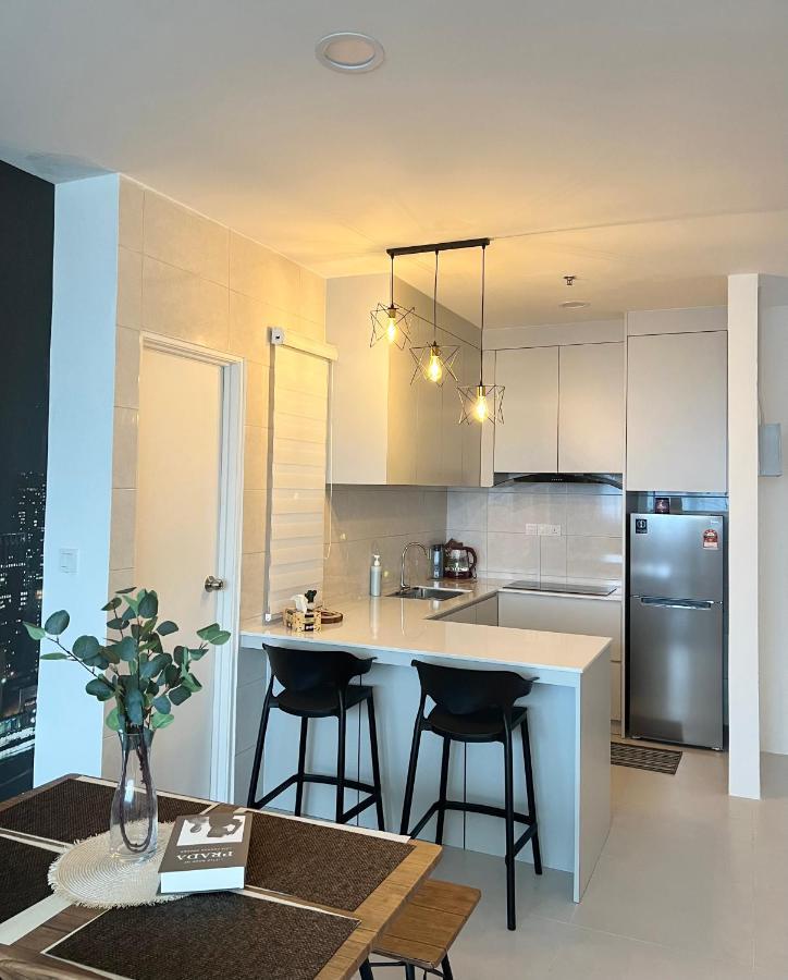 Rayyan Condominium @ Metrocity Square Кучинг Экстерьер фото